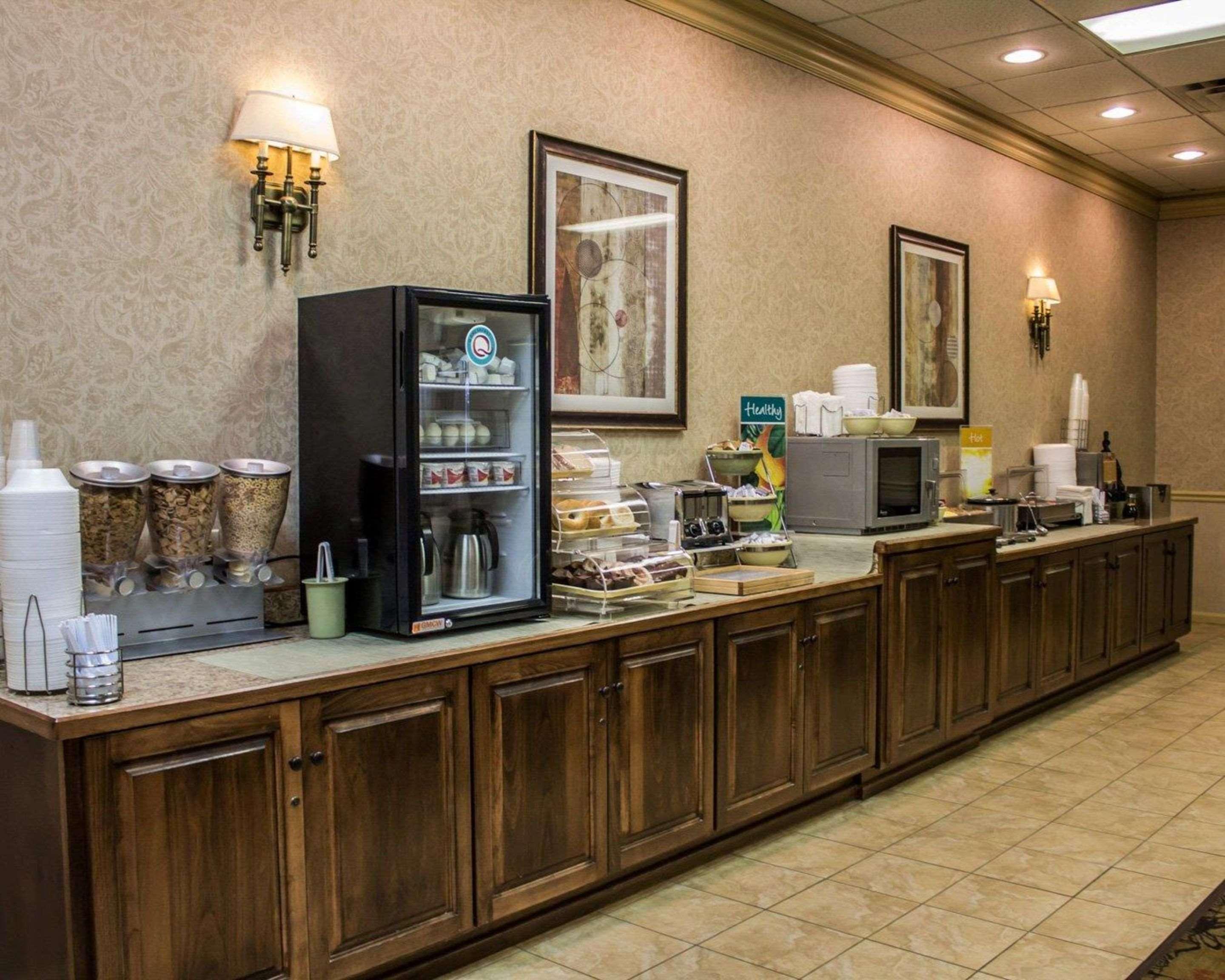 Quality Inn & Suites Mansfield Exterior foto